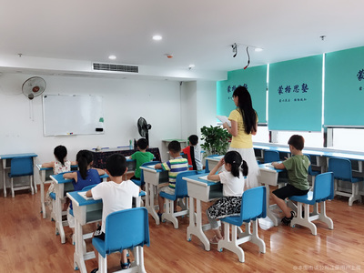 蒙格教育咨询 点亮学习之路，成就未来可能